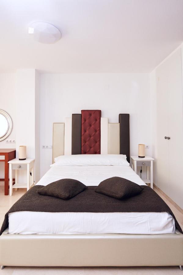 Apartamentos Anfiteatro Бенідорм Екстер'єр фото
