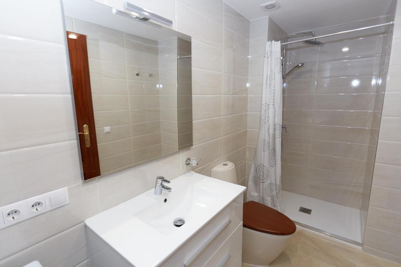 Apartamentos Anfiteatro Бенідорм Екстер'єр фото