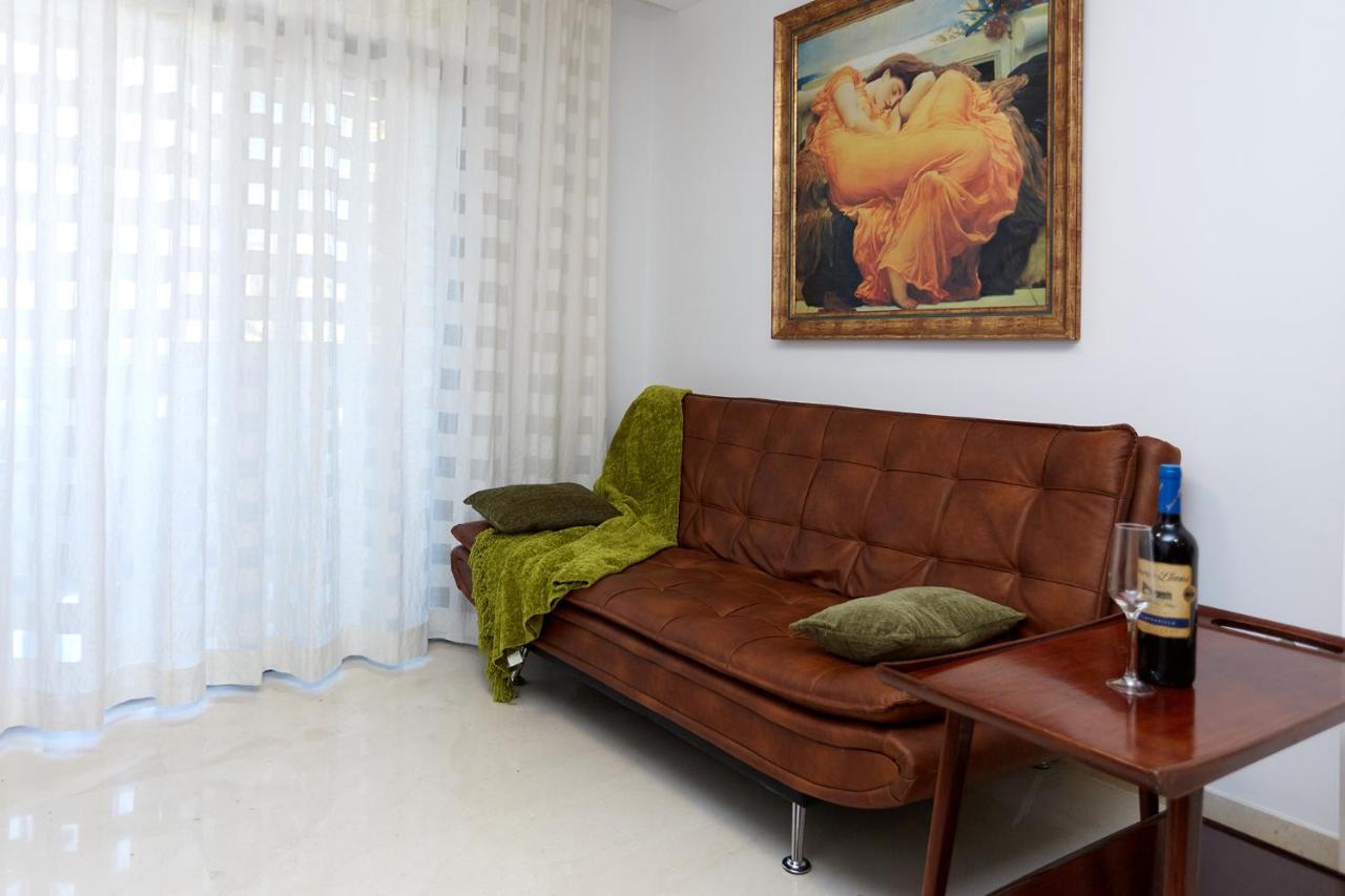 Apartamentos Anfiteatro Бенідорм Екстер'єр фото